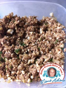 LE GEHACKTE LEBER OU FOIES HACHÉS de Mme Henriette WEIL GRUMBACH (z”l) LE GEHACKTE LEBER OU FOIES HACHÉS de Mme Henriette WEIL GRUMBACH (z”l)